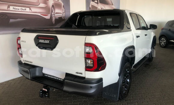 اشتري مستعمل Toyota Hilux White سيارة في Maseru في Maseru اشتري مستعمل Toyota Hilux White سيارة في Maseru في Maseru
