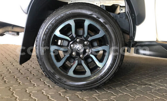 اشتري مستعمل Toyota Hilux White سيارة في Maseru في Maseru اشتري مستعمل Toyota Hilux White سيارة في Maseru في Maseru