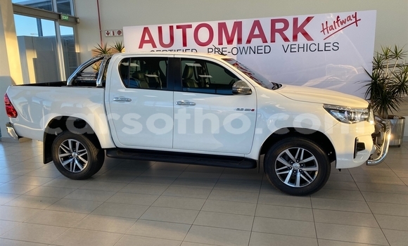 Buy Used Toyota Hilux White Car in Maputsoe in Leribe Buy Used Toyota Hilux White Car in Maputsoe in Leribe