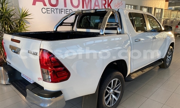 Buy Used Toyota Hilux White Car in Maputsoe in Leribe Buy Used Toyota Hilux White Car in Maputsoe in Leribe
