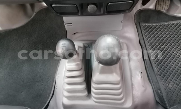 Sayi Na hannu Nissan Hardbody White Mota in Maputsoe a Leribe Sayi Na hannu Nissan Hardbody White Mota in Maputsoe a Leribe