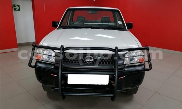 Sayi Na hannu Nissan Hardbody White Mota in Maputsoe a Leribe Sayi Na hannu Nissan Hardbody White Mota in Maputsoe a Leribe