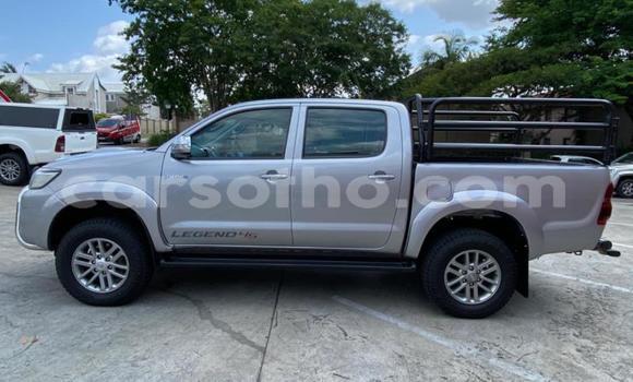 Buy Used Toyota Hilux Silver Car in Maseru in Maseru Buy Used Toyota Hilux Silver Car in Maseru in Maseru
