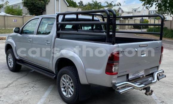 Buy Used Toyota Hilux Silver Car in Maseru in Maseru Buy Used Toyota Hilux Silver Car in Maseru in Maseru