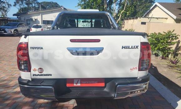 Buy Used Toyota Hilux White Car in Maseru in Maseru Buy Used Toyota Hilux White Car in Maseru in Maseru
