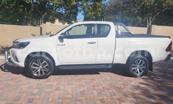 Buy Used Toyota Hilux White Car in Maseru in Maseru Buy Used Toyota Hilux White Car in Maseru in Maseru