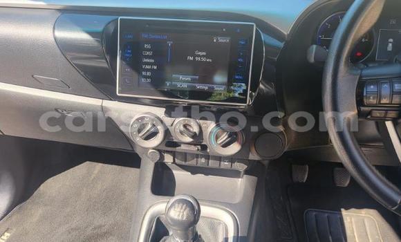 Buy Used Toyota Hilux White Car in Maseru in Maseru Buy Used Toyota Hilux White Car in Maseru in Maseru