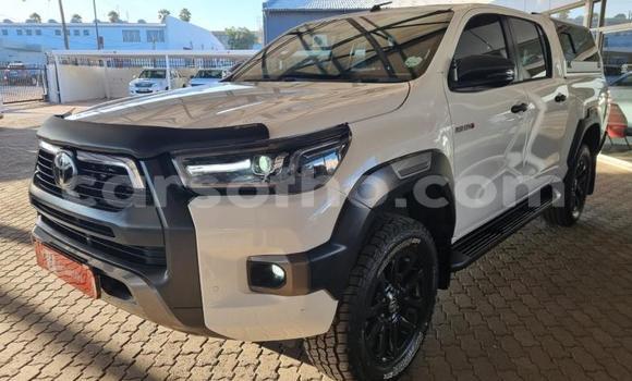Buy Used Toyota Hilux White Car in Maseru in Maseru Buy Used Toyota Hilux White Car in Maseru in Maseru