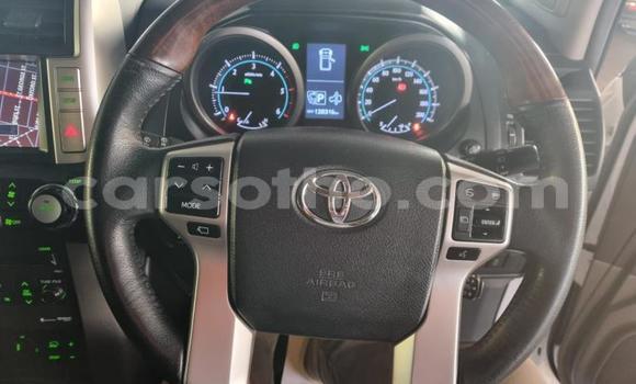 Sayi Na hannu Toyota Hilux White Mota in Maseru a Maseru Sayi Na hannu Toyota Hilux White Mota in Maseru a Maseru