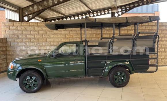 Buy Used Nissan NP 300 Green Car in Maseru in Maseru Buy Used Nissan NP 300 Green Car in Maseru in Maseru