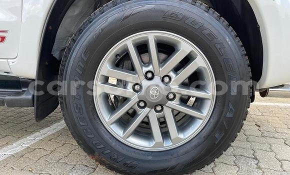 Buy Used Toyota Hilux White Car in Maseru in Maseru Buy Used Toyota Hilux White Car in Maseru in Maseru