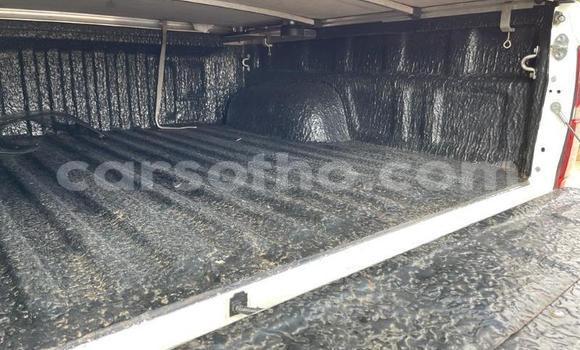 Buy Used Toyota Hilux White Car in Maseru in Maseru Buy Used Toyota Hilux White Car in Maseru in Maseru