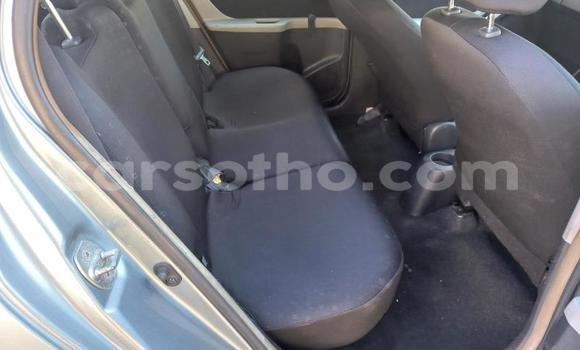 اشتري مستعمل Toyota Yaris Silver سيارة في Maseru في Maseru اشتري مستعمل Toyota Yaris Silver سيارة في Maseru في Maseru