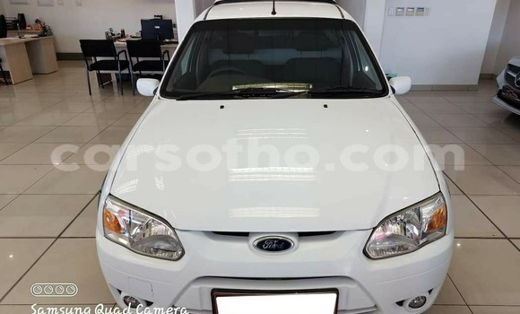 Acheter Occasion Voiture Ford B-MAX Blanc à Hlotse, Leribe Acheter Occasion Voiture Ford B-MAX Blanc à Hlotse, Leribe