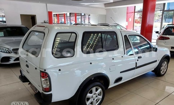 Acheter Occasion Voiture Ford B-MAX Blanc à Hlotse, Leribe Acheter Occasion Voiture Ford B-MAX Blanc à Hlotse, Leribe