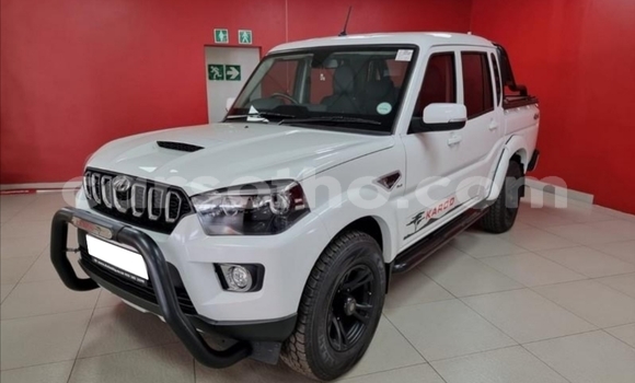 Buy Used Mahindra NC 640 DP White Car in Butha–Buthe in Thaba-Tseka Buy Used Mahindra NC 640 DP White Car in Butha–Buthe in Thaba-Tseka
