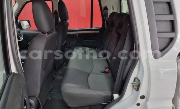 Buy Used Mahindra NC 640 DP White Car in Butha–Buthe in Thaba-Tseka Buy Used Mahindra NC 640 DP White Car in Butha–Buthe in Thaba-Tseka