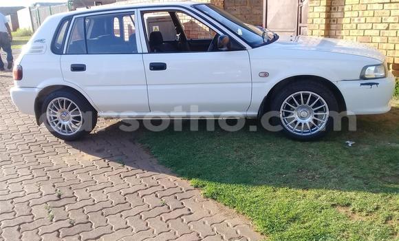 Sayi Na hannu Toyota Tacoma White Mota in Maseru a Maseru Sayi Na hannu Toyota Tacoma White Mota in Maseru a Maseru