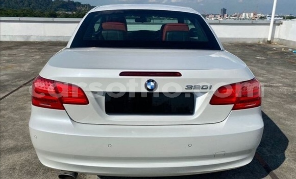 Sayi Na hannu BMW 3–Series White Mota in Butha–Buthe a Thaba-Tseka Sayi Na hannu BMW 3–Series White Mota in Butha–Buthe a Thaba-Tseka