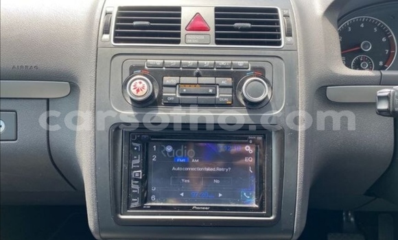 Buy Used Volkswagen Touran White Car in Butha Buthe in Butha-Buthe Buy Used Volkswagen Touran White Car in Butha Buthe in Butha-Buthe