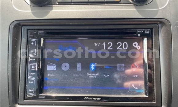 Buy Used Volkswagen Touran White Car in Butha Buthe in Butha-Buthe Buy Used Volkswagen Touran White Car in Butha Buthe in Butha-Buthe