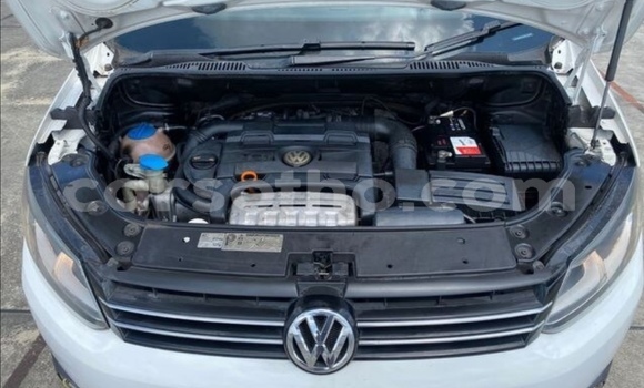 Buy Used Volkswagen Touran White Car in Butha Buthe in Butha-Buthe Buy Used Volkswagen Touran White Car in Butha Buthe in Butha-Buthe