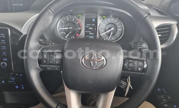 اشتري مستعمل Toyota Highlander White سيارة في Maseru في Maseru اشتري مستعمل Toyota Highlander White سيارة في Maseru في Maseru