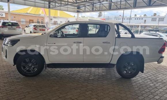 اشتري مستعمل Toyota Highlander White سيارة في Maseru في Maseru اشتري مستعمل Toyota Highlander White سيارة في Maseru في Maseru