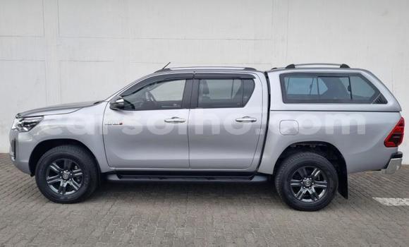 Buy Used Toyota Hilux Red Car in Maputsoe in Leribe Buy Used Toyota Hilux Red Car in Maputsoe in Leribe
