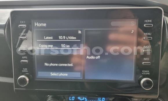 Buy Used Toyota Hilux Red Car in Maputsoe in Leribe Buy Used Toyota Hilux Red Car in Maputsoe in Leribe