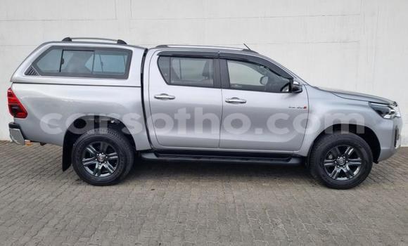 Buy Used Toyota Hilux Red Car in Maputsoe in Leribe Buy Used Toyota Hilux Red Car in Maputsoe in Leribe