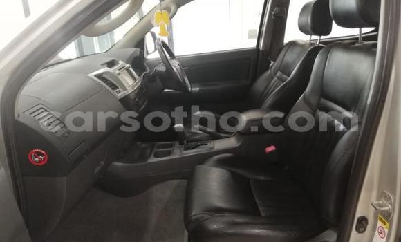 اشتري مستعمل Toyota Hilux Silver سيارة في Import - Dubai في Maseru اشتري مستعمل Toyota Hilux Silver سيارة في Import - Dubai في Maseru
