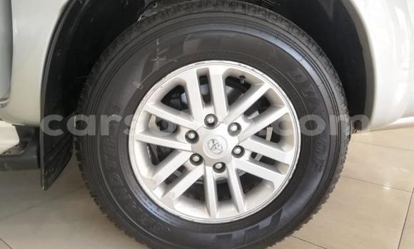 اشتري مستعمل Toyota Hilux Silver سيارة في Import - Dubai في Maseru اشتري مستعمل Toyota Hilux Silver سيارة في Import - Dubai في Maseru