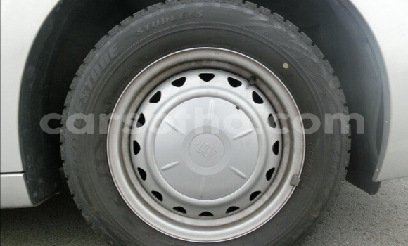 Sayi Na hannu Honda Stepwgn Silver Mota in Maseru a Maseru Sayi Na hannu Honda Stepwgn Silver Mota in Maseru a Maseru