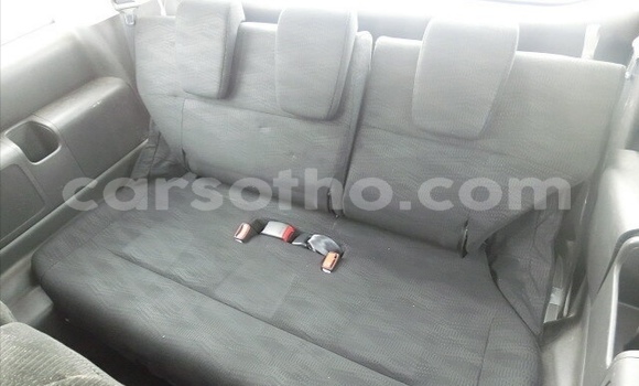 Sayi Na hannu Honda Stepwgn Silver Mota in Maseru a Maseru Sayi Na hannu Honda Stepwgn Silver Mota in Maseru a Maseru