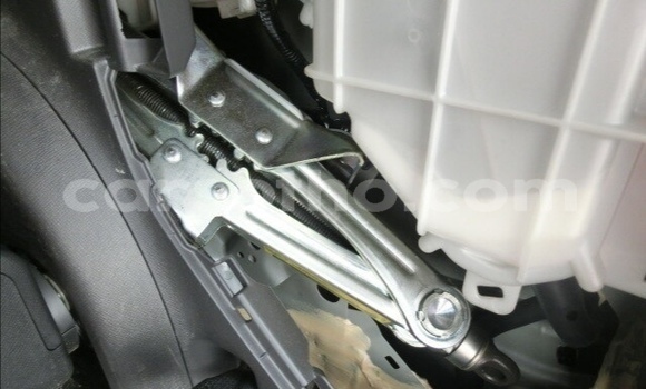 Sayi Na hannu Honda Stepwgn Silver Mota in Maseru a Maseru Sayi Na hannu Honda Stepwgn Silver Mota in Maseru a Maseru