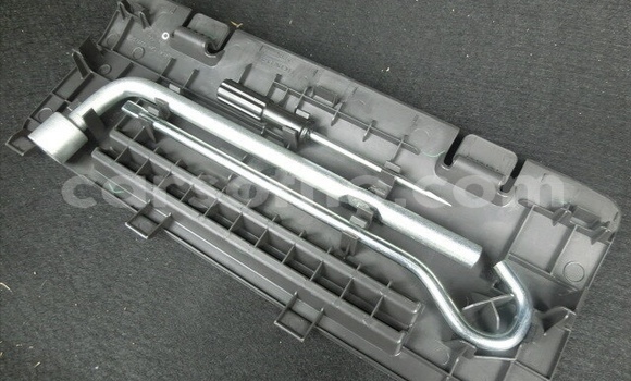 Sayi Na hannu Honda Stepwgn Silver Mota in Maseru a Maseru Sayi Na hannu Honda Stepwgn Silver Mota in Maseru a Maseru