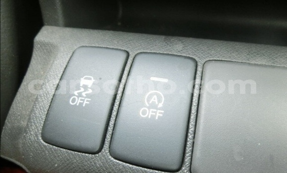 Sayi Na hannu Honda Stepwgn Silver Mota in Maseru a Maseru Sayi Na hannu Honda Stepwgn Silver Mota in Maseru a Maseru