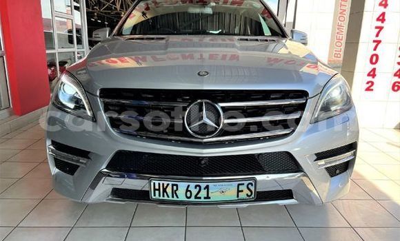 Sayi Na hannu Mercedes-Benz ML–Class Silver Mota in Maseru a Maseru Sayi Na hannu Mercedes-Benz ML–Class Silver Mota in Maseru a Maseru