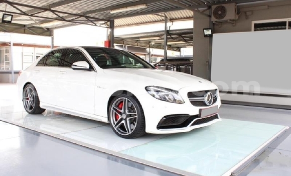 Buy Used Mercedes-Benz C–Class White Car in Maseru in Maseru Buy Used Mercedes-Benz C–Class White Car in Maseru in Maseru