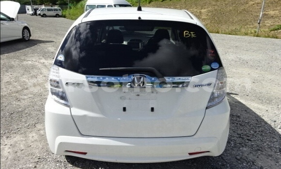 Acheter Occasion Voiture Honda FIT Blanc à Maseru, Maseru Acheter Occasion Voiture Honda FIT Blanc à Maseru, Maseru