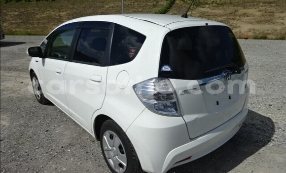 Acheter Occasion Voiture Honda FIT Blanc à Maseru, Maseru Acheter Occasion Voiture Honda FIT Blanc à Maseru, Maseru