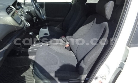 Acheter Occasion Voiture Honda FIT Blanc à Maseru, Maseru Acheter Occasion Voiture Honda FIT Blanc à Maseru, Maseru