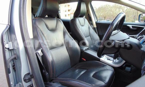 Sayi Na hannu Volvo XC60 Silver Mota in Hlotse a Leribe Sayi Na hannu Volvo XC60 Silver Mota in Hlotse a Leribe