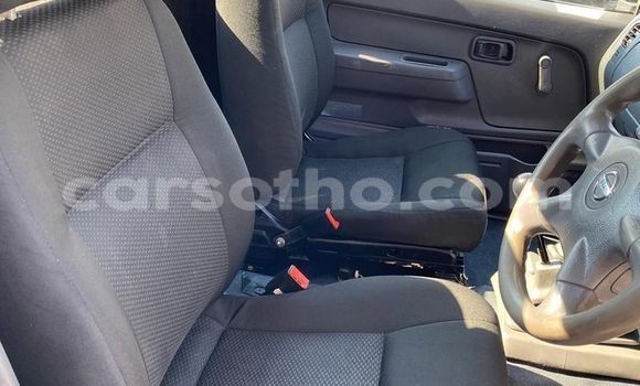 Acheter Occasion Voiture Nissan NP 300 Blanc à Maseru, Maseru Acheter Occasion Voiture Nissan NP 300 Blanc à Maseru, Maseru