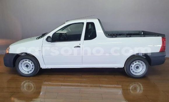 Acheter Occasion Voiture Nissan NV200 Blanc à Maseru, Maseru Acheter Occasion Voiture Nissan NV200 Blanc à Maseru, Maseru