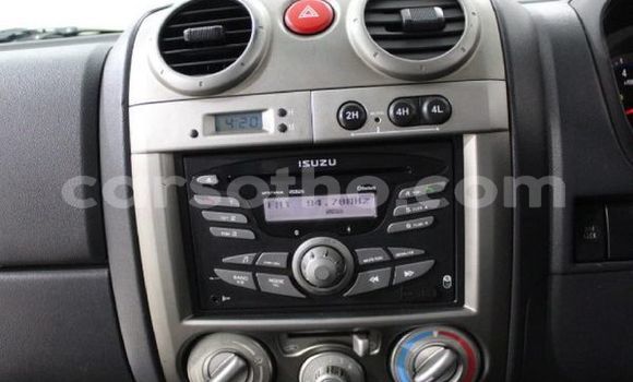 Acheter Occasion Voiture Isuzu KB Blanc à Maseru, Maseru Acheter Occasion Voiture Isuzu KB Blanc à Maseru, Maseru