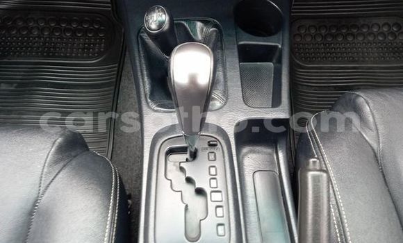 Sayi Na hannu Toyota Hilux White Mota in Maseru a Maseru Sayi Na hannu Toyota Hilux White Mota in Maseru a Maseru