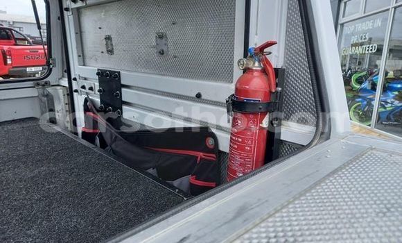 Sayi Na hannu Toyota Hilux White Mota in Maseru a Maseru Sayi Na hannu Toyota Hilux White Mota in Maseru a Maseru