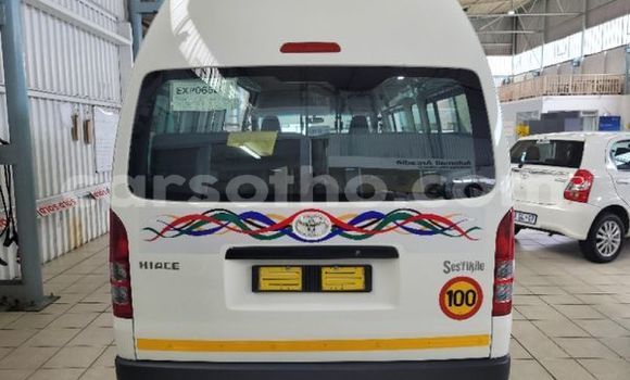 Acheter Occasion Voiture Toyota Aqua Blanc à Maseru, Maseru Acheter Occasion Voiture Toyota Aqua Blanc à Maseru, Maseru